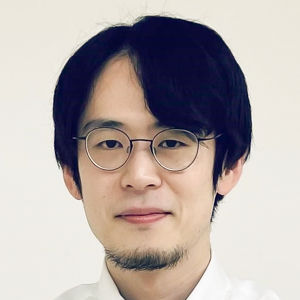 株式会社インテージにて、データサイエンティストとして多様な業界の需要予測モデル開発等を経験。現在はデータエンジニアとして、Snowflake基盤としたPOSデータ統合ソリューション「POS-is」の開発・導入に従事し、データマート整備からStreamlitを用いたアプリケーション開発、ダッシュボード構築までを幅広く担当。基盤構築からアプリ開発まで、データドリブンな意思決定を支える仕組み作りを担う。
