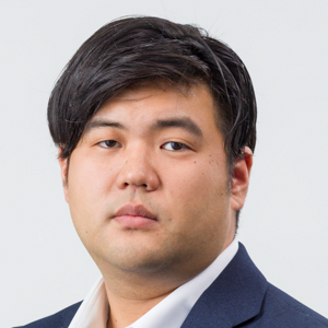 組み込みエンジニアとしてキャリアをスタートし、製造・建設業のIoT化プロジェクトにおける開発・運用に従事。 その後はセールスとして、人材、小売、製造、医療機関など多様な業界のDX推進プロジェクトに携わる。 2023年に株式会社電通デジタルへ入社し、クライアント企業にSnowflakeAIデータクラウドの導入、運用・活用支援のセールス活動を担当。