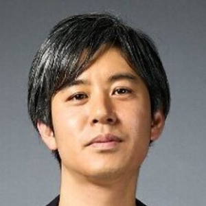 2016年にTableau Japanに入社し、インサイドセールスおよびソリューションエンジニアを経験。ユーザーの学習支援を目的に「Tableau極める」などのコンテンツを展開し、YouTubeでは150本以上の動画を公開。2025年からはSalesforceでプロダクトマーケティングマネージャーを務め、誰もがデータを利活用し、創造力を発揮できる社会の実現に取り組む。