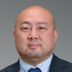 20年近くにわたり、データ活用に関するプロジェクトデリバリを経験
現在は、テクノロジーコンサルティング本部 データグループにて、プロジェクトのソリューション策定と実行を担うデリバリ・データアーキテクトグループを統括​
様々な業種におけるデータ活用戦略に関する構想立案だけでなく、構築～運用、その導入後のデータ活用の促進等、データ活用の全ライフサイクルを担当
Snowflake導入デリバリーについても、複数案件をリード