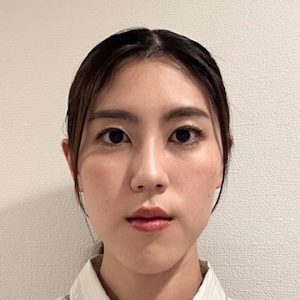 早稲田大学大学院先進理工学研究科電気・情報生命専攻修了。2024年に塩野義製薬株式会社へ入社。
データエンジニアとして主に社内データの拡充戦略やデータガバナンスの検討を行いながら、全社のデータ活用を促進するためデータ基盤の社内ブランディングにも従事。
