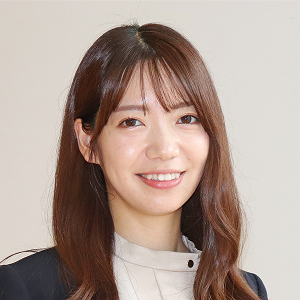 アシストに入社以来、主に営業職としてお客様の課題解決に従事。2024年よりSaaS/マネージドサービスを活用した次世代データ活用基盤構築を支援する専門部隊データイノベーションセンターとしてデータソリューションの企画構想・推進及びクライアント現場への支援・アドバイザリー業務を担当中。加えて、セミナー講師として情報発信も担当。