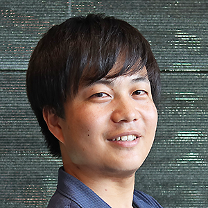 2023年入行。データサイエンティストとしてデータ利活用の推進、および行内の課題解決を支援している。現在はマーケティング分野において機械学習モデルの開発及び運用に従事するとともに、営業部門向けのデータ利活用に関する企画・推進も担っている。また、2024年からはAIソリューション室を兼務し、音声合成AIを活用した業務効率化の推進や、生成AIとデータを組み合わせた新たな領域の研究開発にも取り組んでいる。