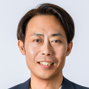 SIerや製品ベンダー企業にてシステム開発やプリセールス、データ分析・活用の提案を担当。Snowflakeではシニアセールスエンジニアとして、今までの技術的知見を活かしお客様のビジネス課題をAI/データ活用の観点から支援