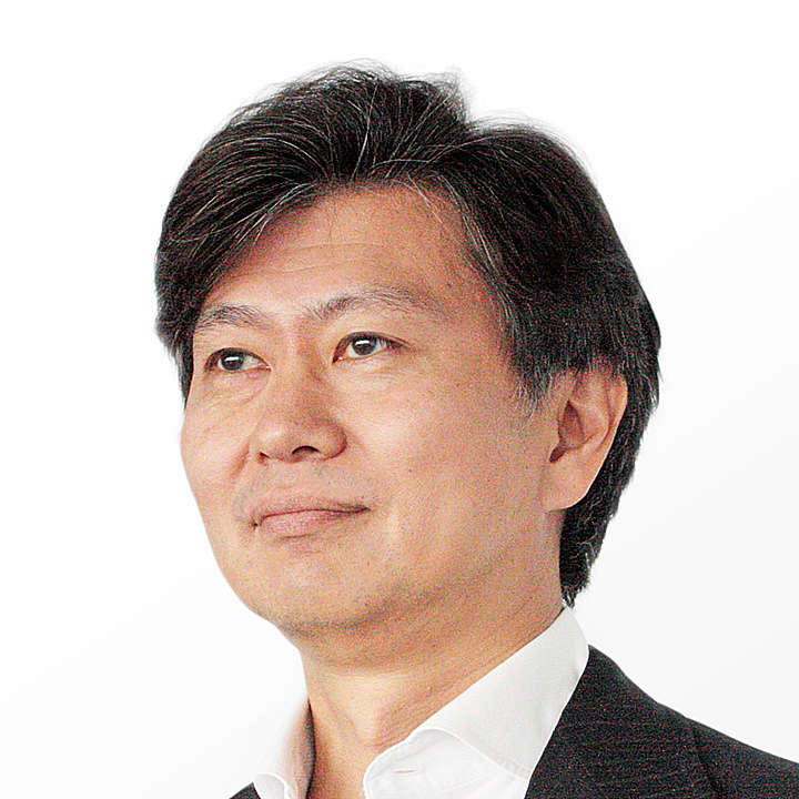 日本IBM、日本テラデータを経て、2018年より現職。IBM時代は、データベース、ETLなどデータ・プラットフォームからBI/BA系フロントエンドツールまでアナリティクス関連の全製品営業を統括するとともに、北米本社が直接統括する情報活用系コンサルティング部門の日本側責任者として活動。その後、2017年より日本テラデータにて執行役員としてアナリティクス・ビジネス・コンサルティング本部を担当。現在は、日本電気にて、戦略的な事業カーヴアウトによる起業会社「dotData Inc.」の日本における事業責任、データドリブンDX事業推進を担う。