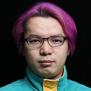 2020 年に Snowflake 日本法人1人目のサポートエンジニアとして入社。日本語サポートを立ち上げたのち、製品開発チームに APJ 地域初のメンバーとして異動し、現在は製品開発チームにおけるクエリパフォーマンスのエキスパートとして、Snowflake 導入時や重要顧客の本番環境でのパフォーマンス問題の解決や、ソフトウェアエンジニアと連携してのプロダクトのパフォーマンス改善を担当。